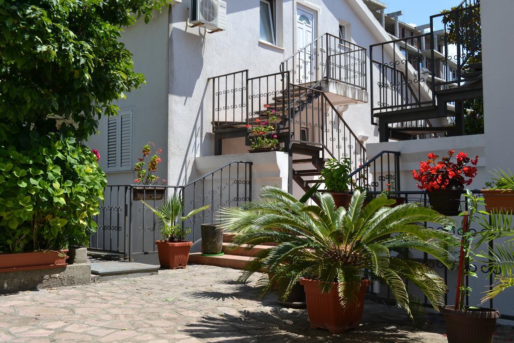 Apartments Luka Будва Экстерьер фото