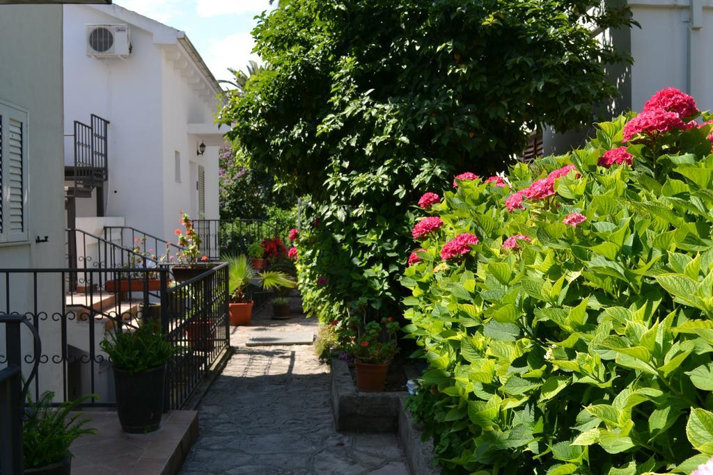 Apartments Luka Будва Экстерьер фото
